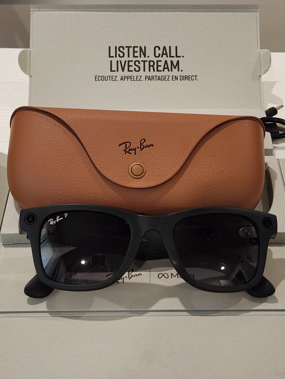 Ray-Ban Stories Smart Glasses (Gen 1) - Matte Black / Polarized Lens - EUC